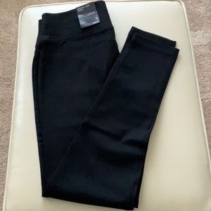 Inc Black Ponte Skinny leg pants